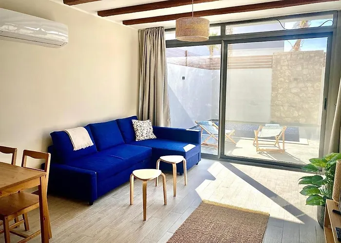 Gouna Retreat With Private Pool In Bali