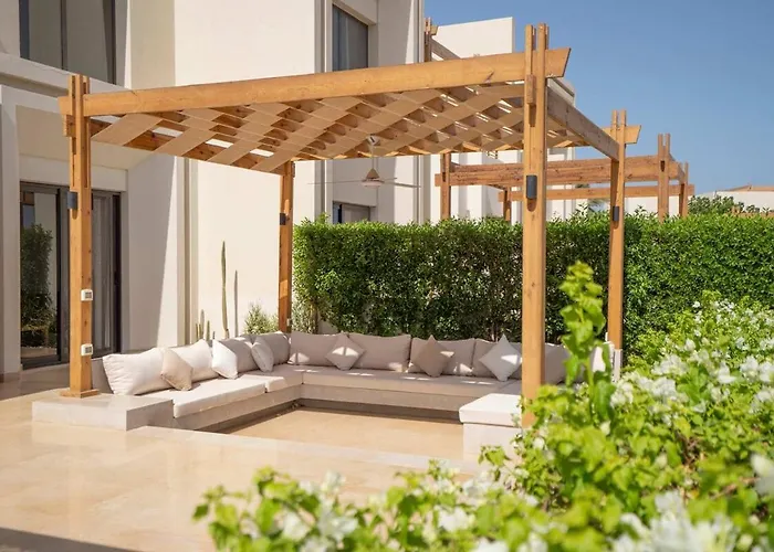 Shedwan Oasis, 4Br, Jacuzzi & Lagoon Views